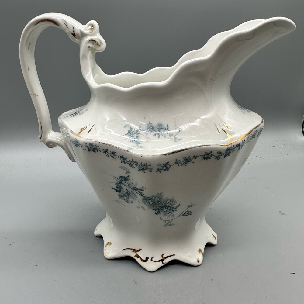 Johanna Havilland vintage ceramic pitcher creamer